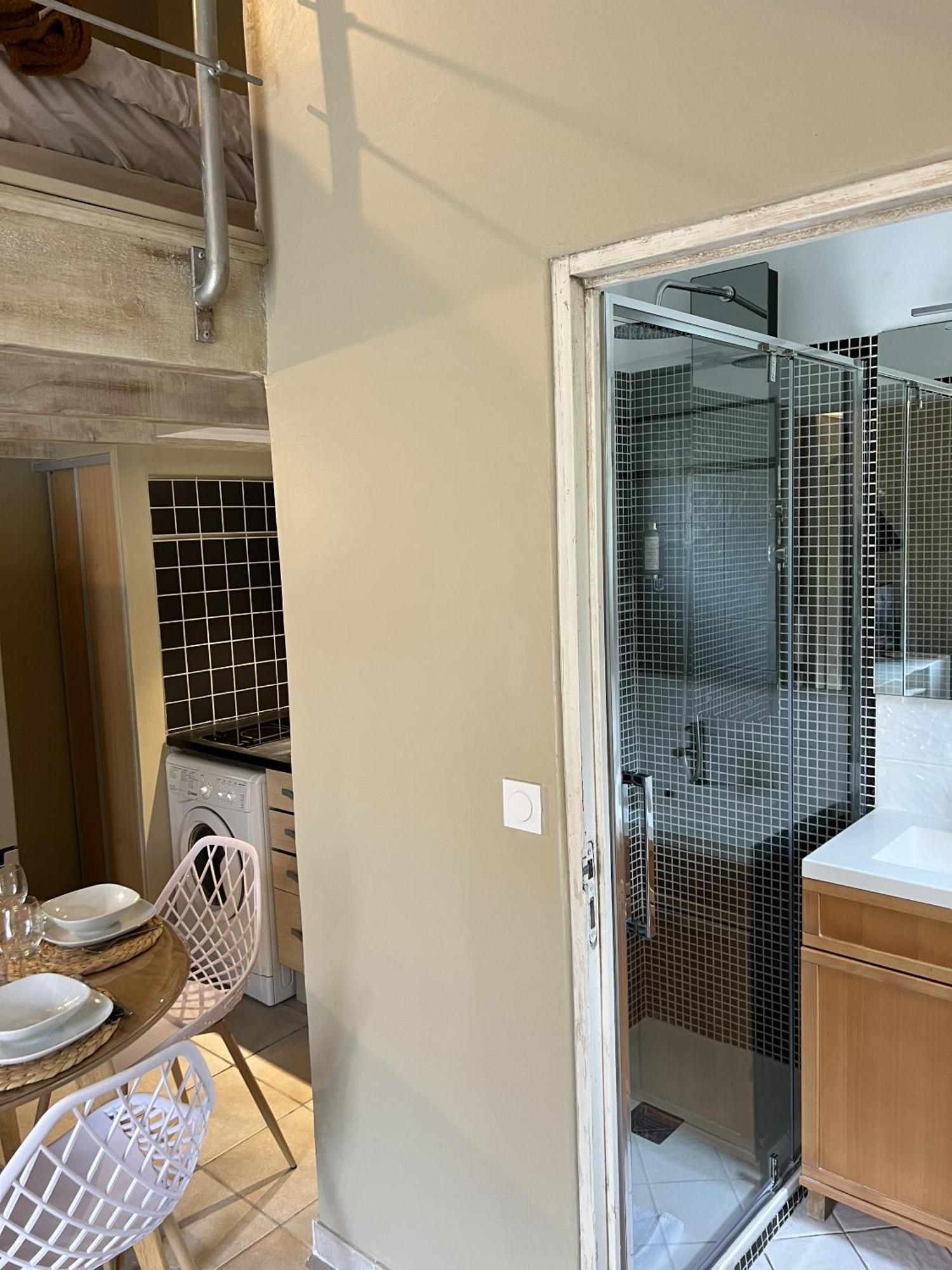 Appartements St. Pancrace Корте Екстериор снимка