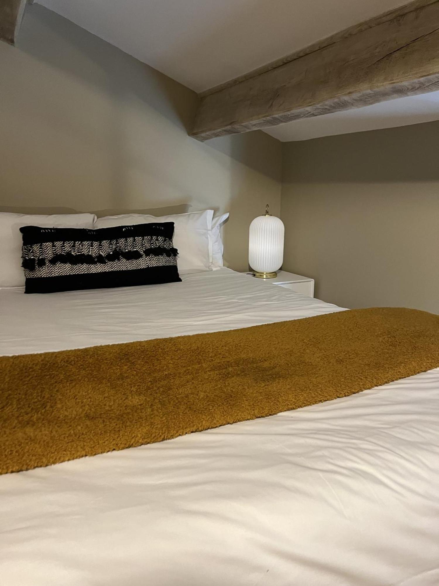 Appartements St. Pancrace Корте Екстериор снимка