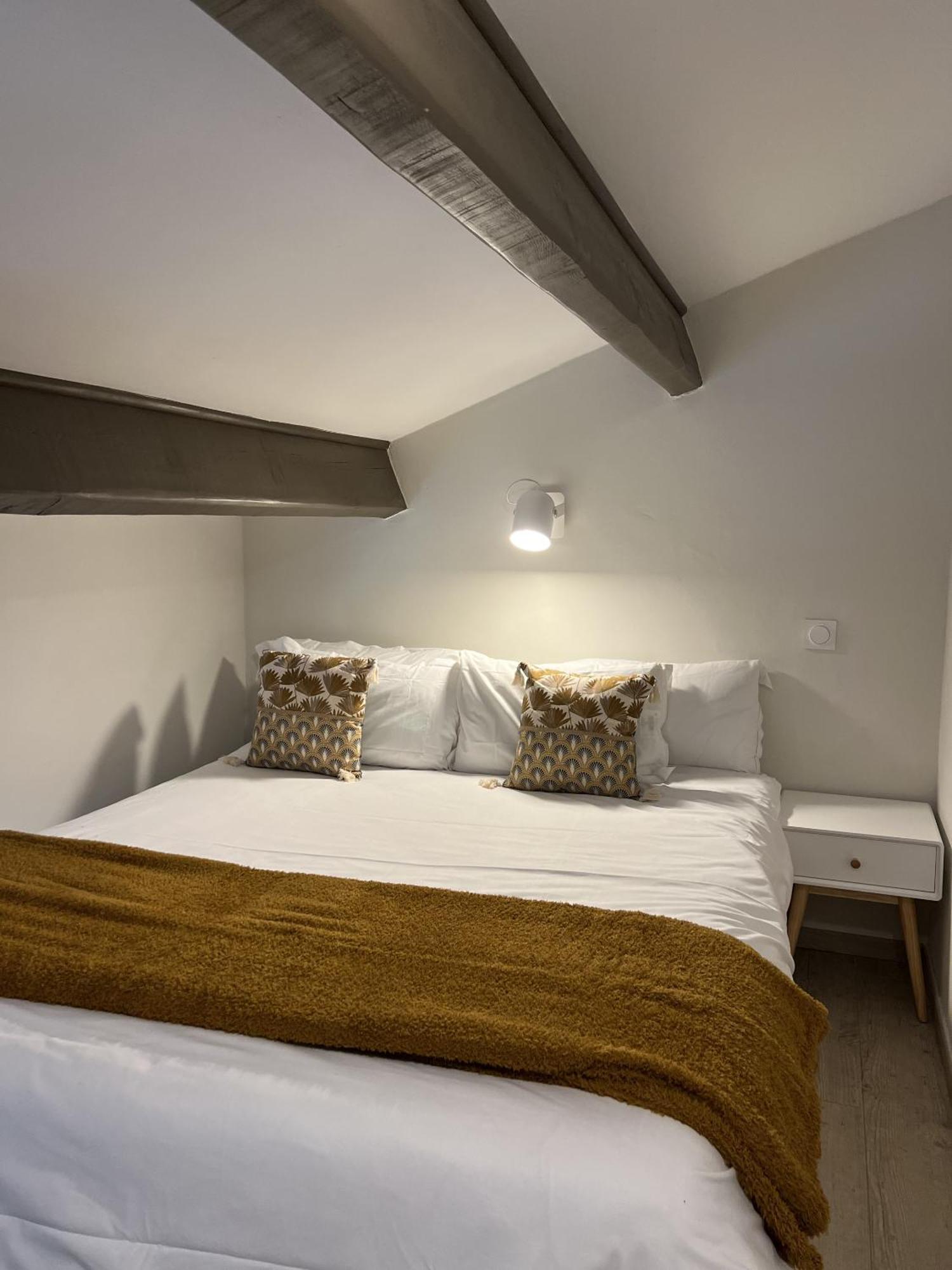 Appartements St. Pancrace Корте Екстериор снимка